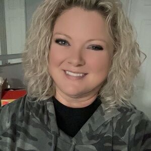 Meet your Posher, Kay